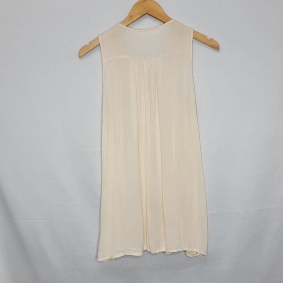 Unbranded Tank Vneck line Embordered Detail Blouse - Picture 10 of 11